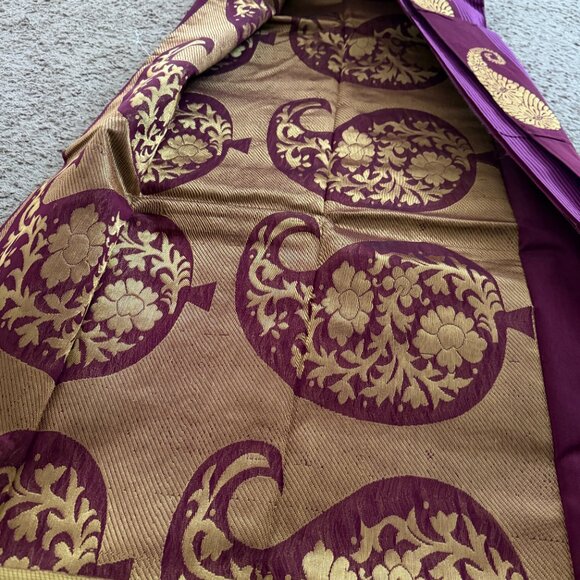 Indian Silk Saree - Handloom zari weaving cotton silk saree - Maroon Silk Saree - Picture 3 of 7
